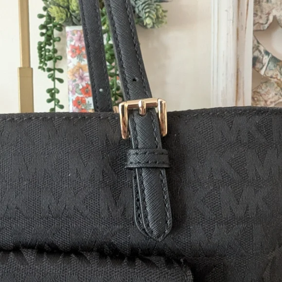 Michael Kors Black Tote Bag - Picture 4 of 14